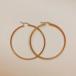 Medium-large gold hoop earrings